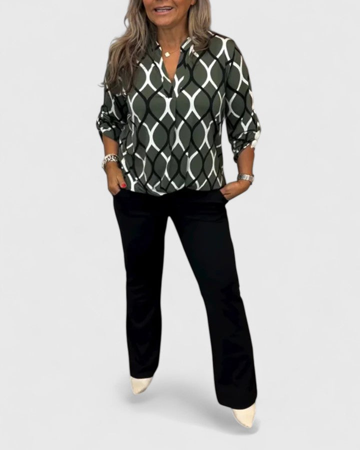 Chic Blouse for Office and Evening Wear