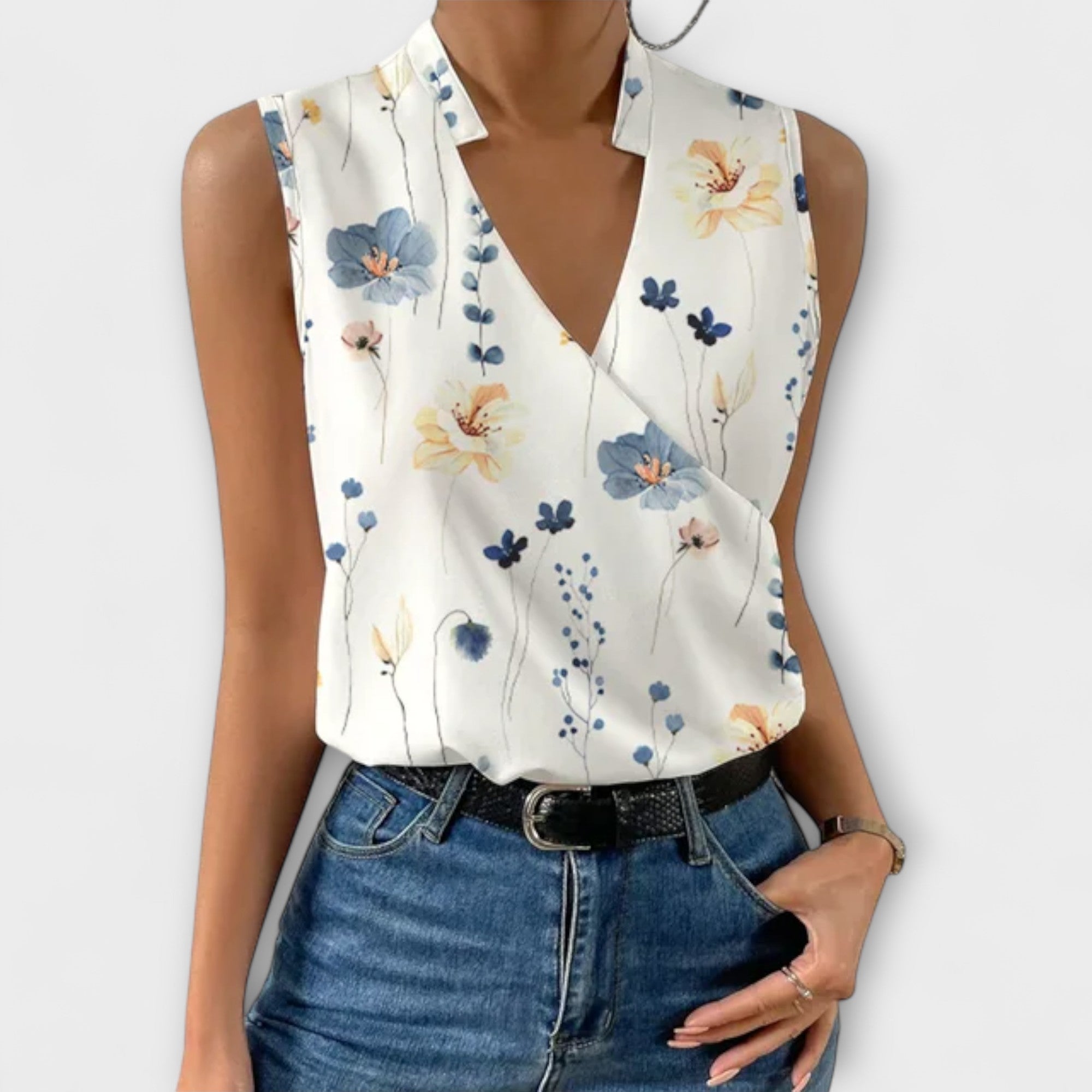 Loretta | Chic V-Neck Blouse for Any Occasion