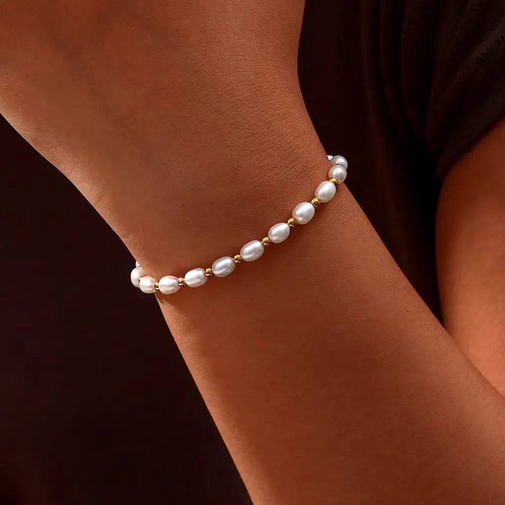 Elegant Pearl Bracelet