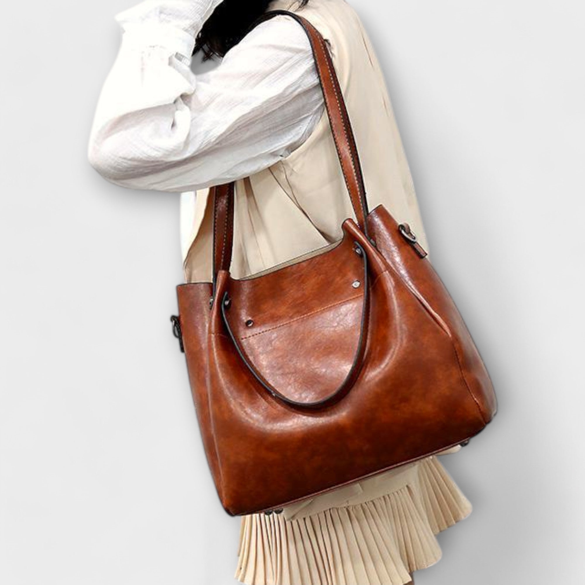 Olivia - Chic Vintage Bag Collection for Every Occasion