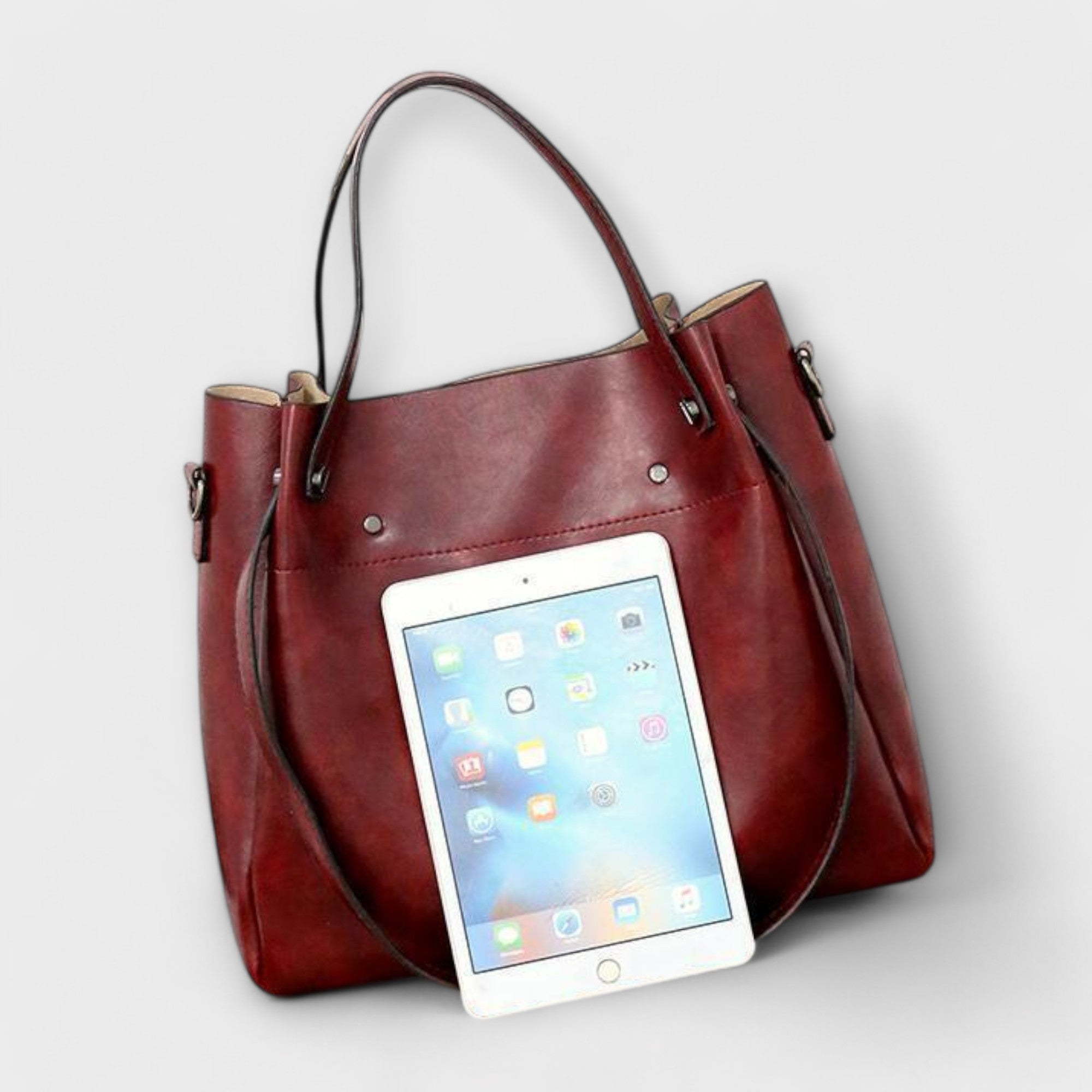 Olivia - Chic Vintage Bag Collection for Every Occasion