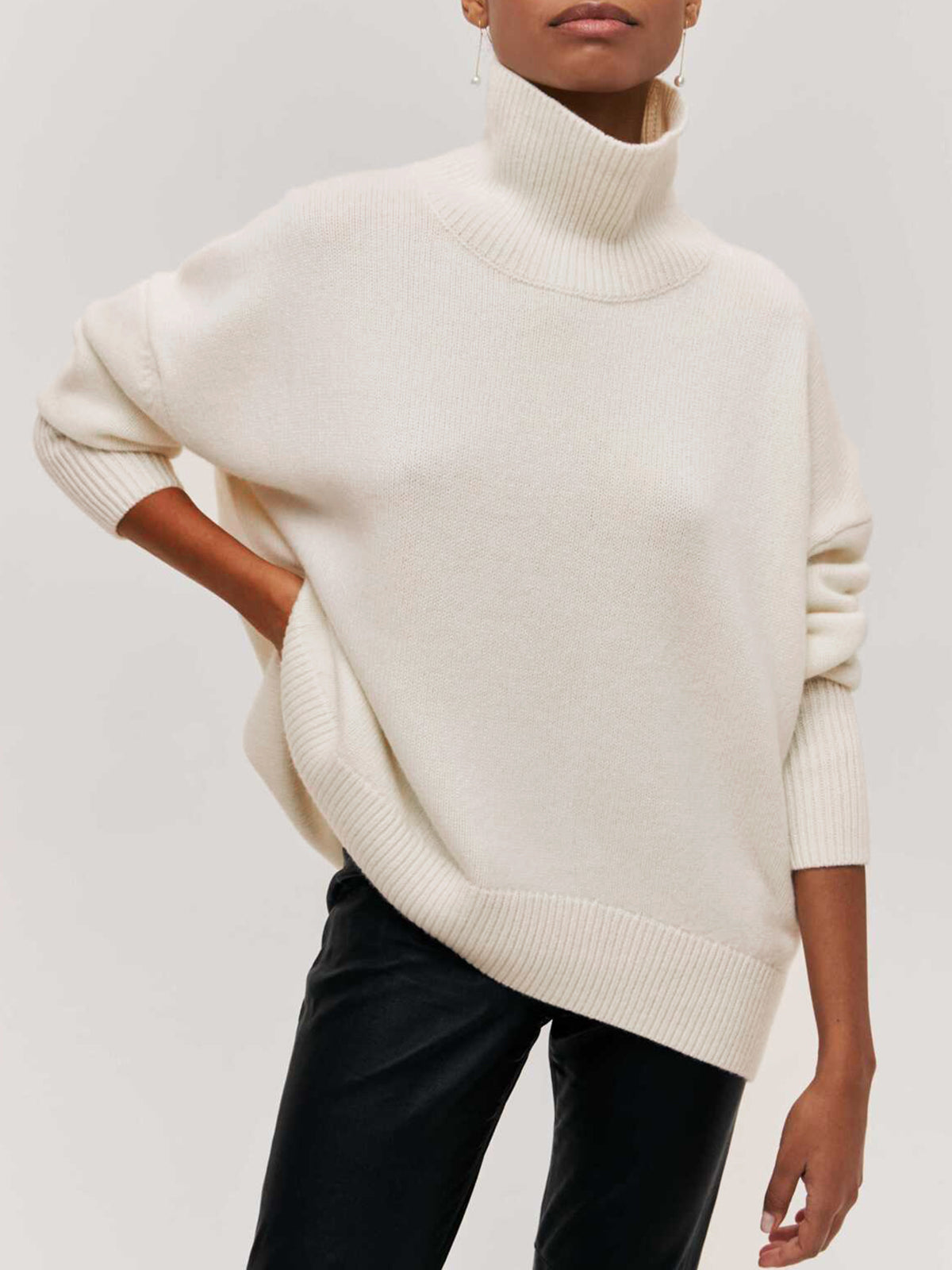 Women's Oversized Turtleneck Sweater Light Blue Long Sleeve Ribbed Knit Winter