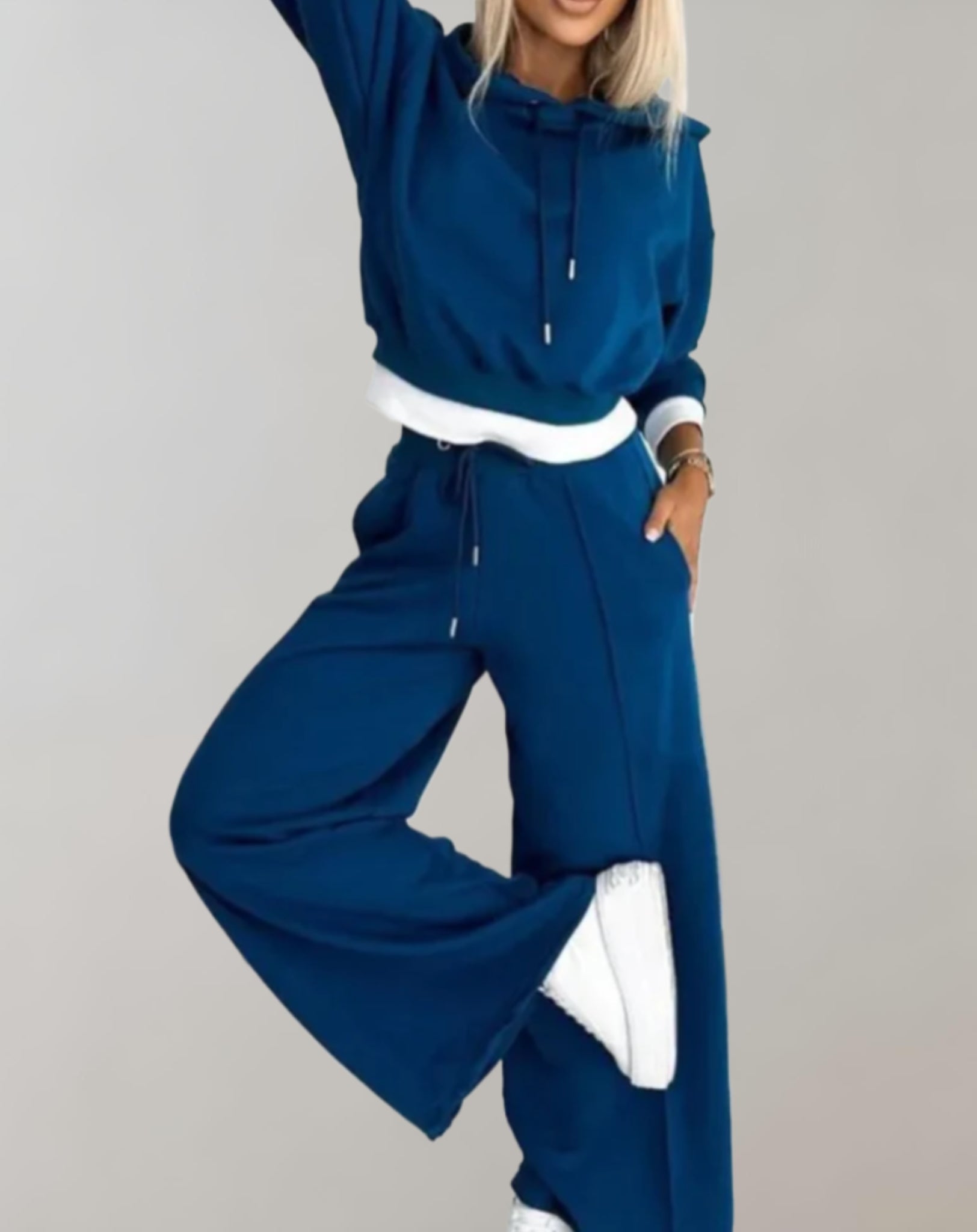 Women's Cropped Hoodie 2 Piece Set Wide Leg Pants Casual Loungewear