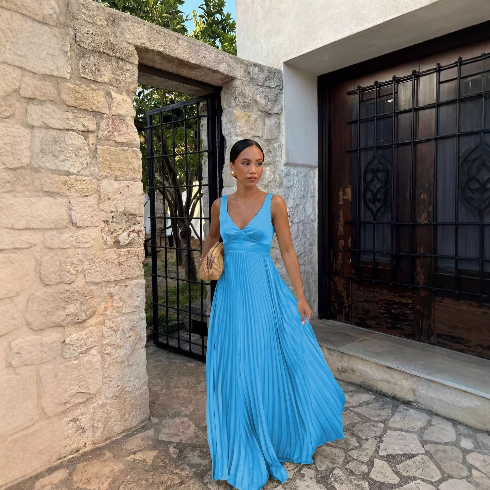 Women's Wedding Guest Maxi Dress V-Neck Pleated Sleeveless A-Line Formal