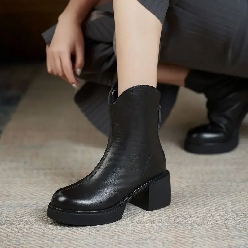 Chic Vegan Chelsea Boots for Everyday Wear