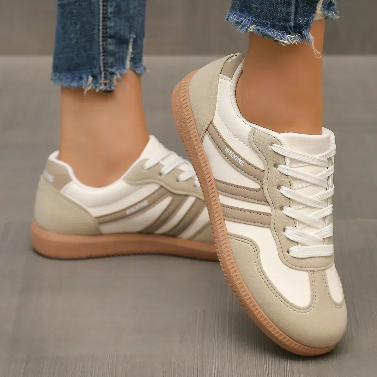 Aubrey - Stylish Low-Top Lace Sneakers for Everyday Wear