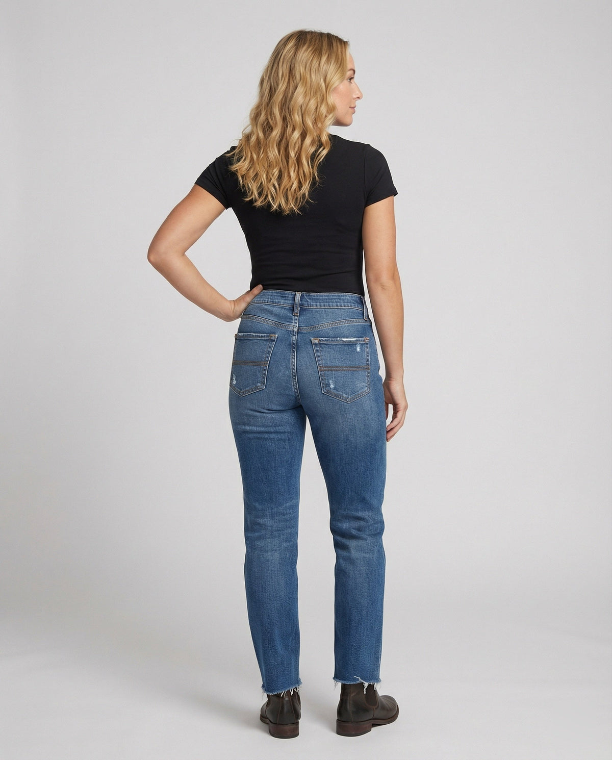 Women's Straight Leg Jeans Distressed Mid Rise Frayed Hem Casual