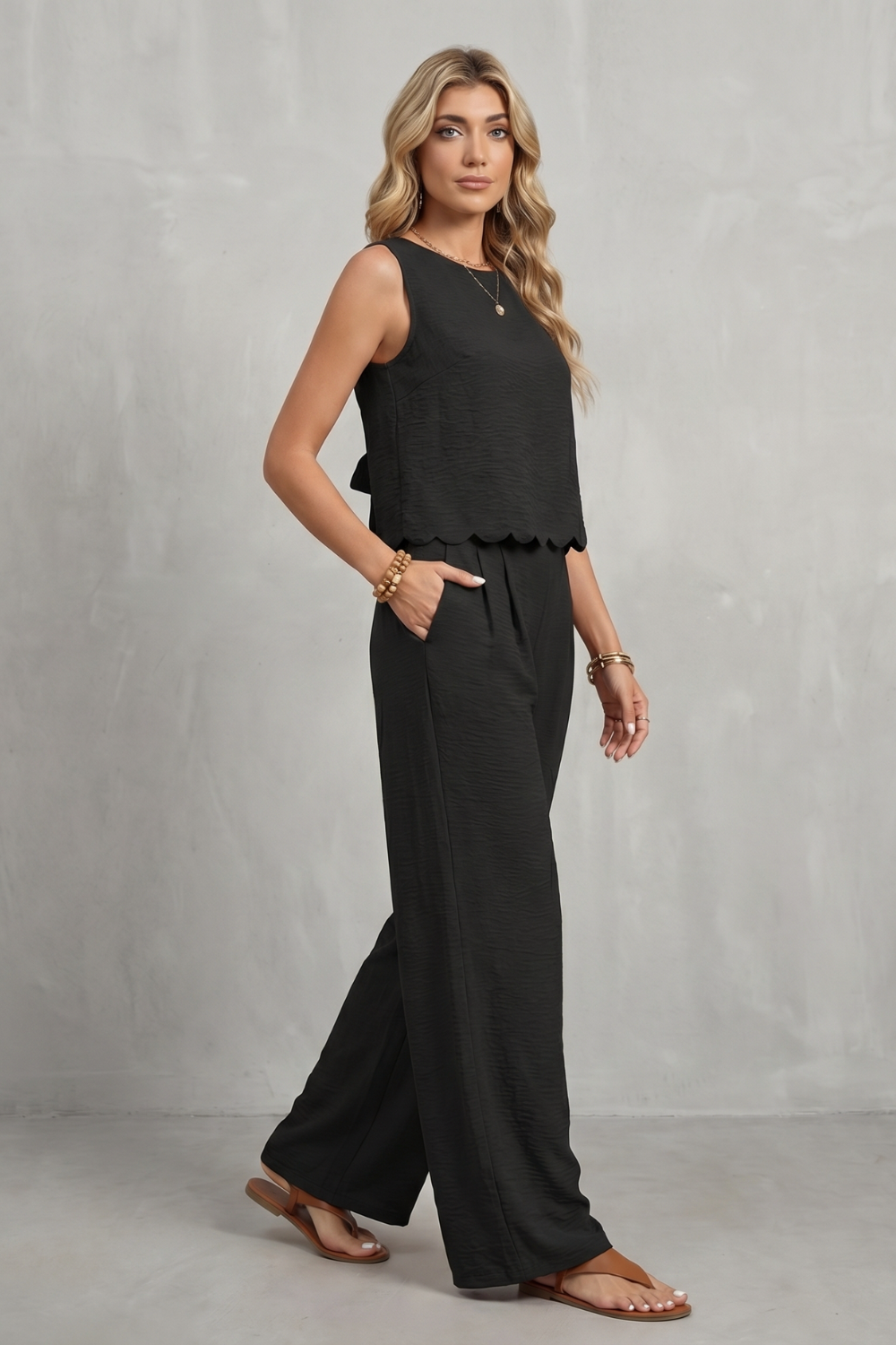 Women's Sleeveless Two Piece Set Scalloped Top Wide Leg Pants Open Back Bow