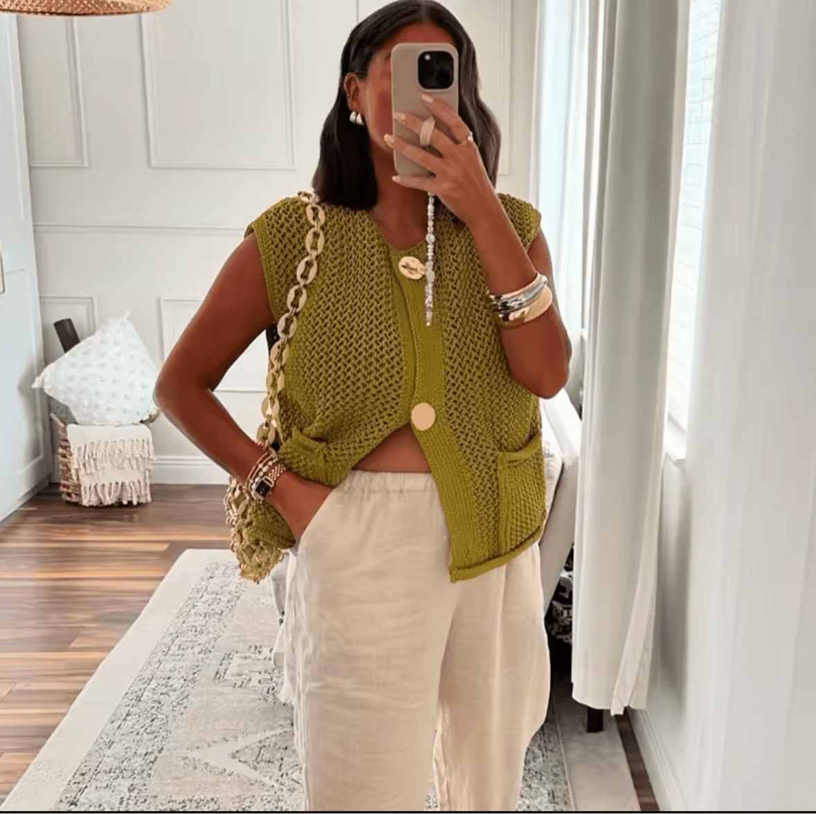 Women's Knit Vest Sleeveless Crew Neck Button Front Textured Patch Pockets