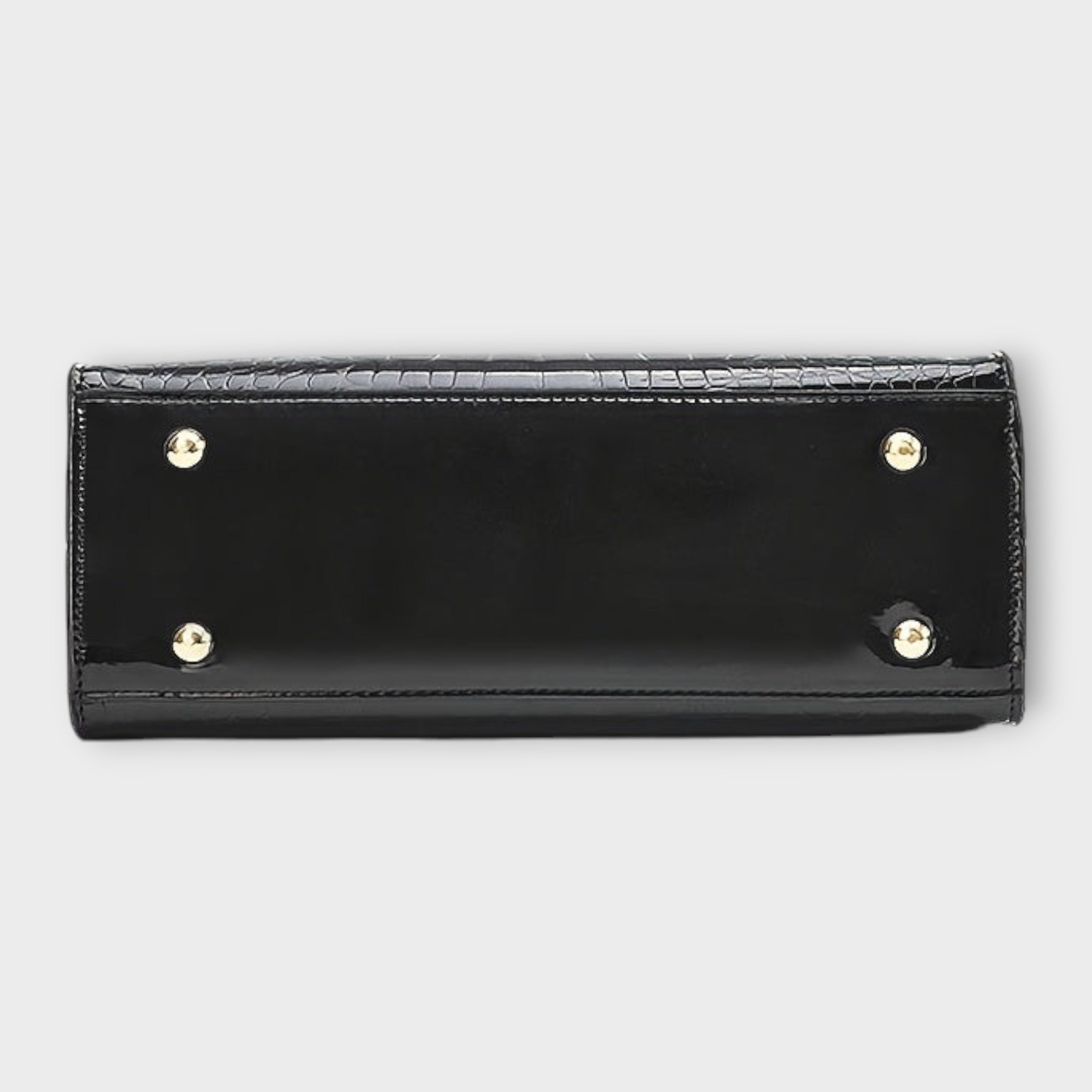 Glossy Crocodile Pattern Handbag for Chic Occasions
